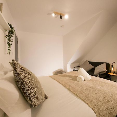 Plenty Of Parking Available; 3 Bedroom Apartment By Property Promise カーディフ エクステリア 写真